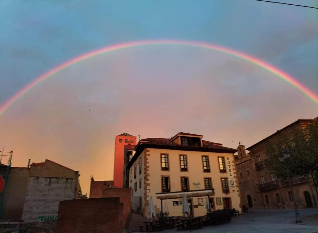 Les Casetes De San Lorenzo Gijón Buitenkant foto
